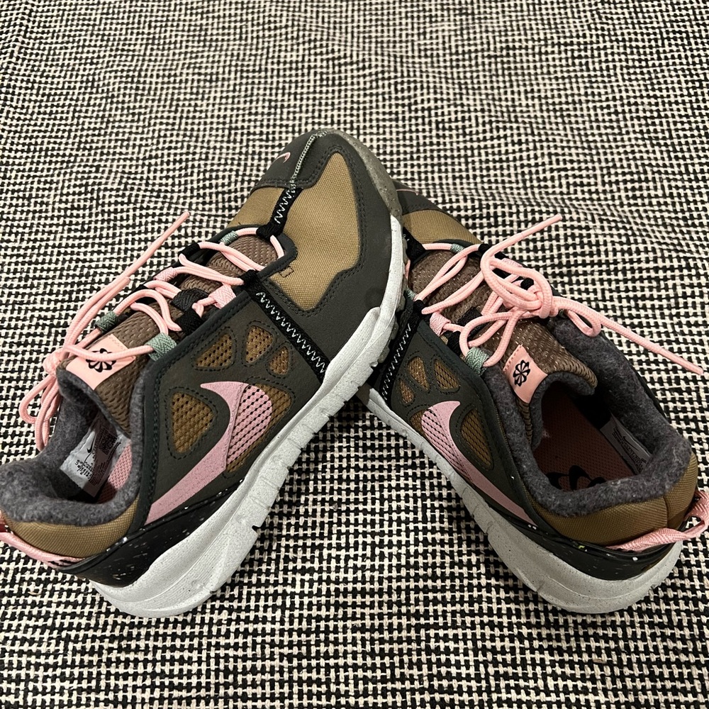 Never Worn Nike Free Terra Vista (no Box)/ unisex
